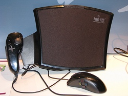画像ギャラリー No.011のサムネイル画像 / ［TGS 2008＃036］PS3用のFPS向けコントローラ「FragFX」に新型登場，来年にはPC用も