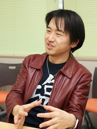 画像ギャラリー No.008のサムネイル画像 / ［OGC 2010］社会に適応する「ネトゲ廃人」も誕生？　あの“しおにく”こと澤 紫臣氏が新たに提唱する「プレイ・ライフ・バランス」とは