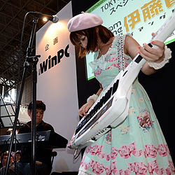 画像ギャラリー No.004のサムネイル画像 / ［TGS 2011］モモーイこと桃井はるこさんも参加した「伊藤賢治のトライアングル・セッション」の公開録音をレポート 