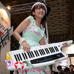 画像ギャラリー No.009のサムネイル画像 / ［TGS 2011］モモーイこと桃井はるこさんも参加した「伊藤賢治のトライアングル・セッション」の公開録音をレポート 