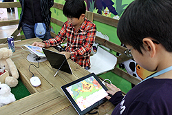画像ギャラリー No.007のサムネイル画像 / ［G-Star 2011］モバイルゲーム一筋の「COM2US」が単独でブース出展。韓国のモバイル市場などを聞いた