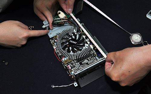画像ギャラリー No.013のサムネイル画像 / ［COMPUTEX］MSIに聞く，129ドルのノートPC向けグラフィックス拡張ボックス「GUS」詳細。内部写真を世界初公開