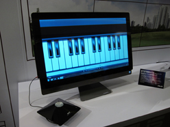 画像ギャラリー No.011のサムネイル画像 / ［COMPUTEX］ASUSプレスカンファレンス詳報。モバイル向け市場への注力が感じられる超薄型ノートPCや「Padfone」などが登場