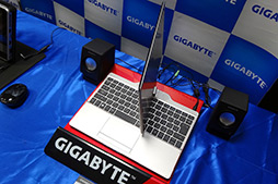 画像ギャラリー No.013のサムネイル画像 / GIGABYTE，ゲーマー向けUltrabookを発表。「GeForce GT 650M」採用モデルと「GeForce GT 640M」採用モデルの2機種