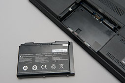 画像ギャラリー No.029のサムネイル画像 / 【PR】ドスパラ初のSLIノートPC「Note GALLERIA GM680M」完全検証。速さだけでなく，使い勝手も一級品だ