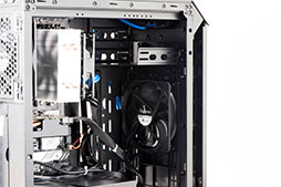 画像ギャラリー No.013のサムネイル画像 / 【PR】GALLERIAのゲームPC「XA7C-G60S」は,手の届きやすい価格でeスポーツタイトルを快適にプレイできるマシンだ