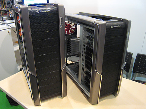画像ギャラリー No.002のサムネイル画像 / Thermaltake,冷却能力の高さを謳うケースや“冷蔵庫式”CPU冷却装置を公開