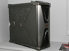 画像ギャラリー No.012のサムネイル画像 / Thermaltake,冷却能力の高さを謳うケースや“冷蔵庫式”CPU冷却装置を公開