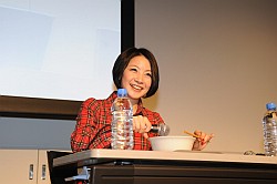 画像ギャラリー No.028のサムネイル画像 / 「マブラヴ」バカが秋葉原に集結。都育成条例についてのディスカッションまで繰り広げられた,アージュファンイベント「第2回 国際オルタバカ会議」レポート