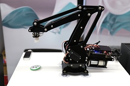 画像ギャラリー No.032のサムネイル画像 / ［GTMF］各社最新製品の動向は？　GTMF 2015東京会場での展示コーナー紹介