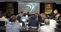 画像ギャラリー No.010のサムネイル画像 / NVIDIA,65nmプロセスの普及版ハイエンドGPU「GeForce 8800 GT」を発表