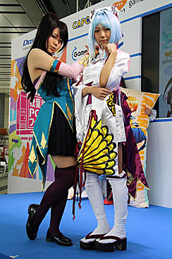 画像ギャラリー No.016のサムネイル画像 / 「ルーセントハート」「DIVINA」「Web 恋姫†夢想」のコスプレイヤーとドキドキのミニゲームを。「秋葉原PCゲームフェスタ」のガマニアステージをレポート