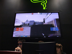 画像ギャラリー No.015のサムネイル画像 / ［TGS 2011］優勝はどのチームに？「Razer TGS Tournament」，AVA部門とSF部門の決勝戦をレポート