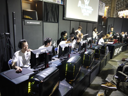 画像ギャラリー No.005のサムネイル画像 / ［TGS 2012］「Alliance of Valiant Arms」e-Sports 日本選手権 2012の決勝戦がCyACブースで開催。クラン「DeToNator」が爆破大会で初優勝