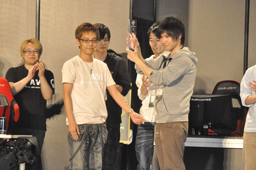 画像ギャラリー No.014のサムネイル画像 / ［TGS 2014］新MAPと新CO-OPモードが発表された「Alliance of Valiant Arms」のサプライズステージをレポート。「AGC2014」は日本代表クランが優勝