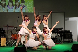 画像ギャラリー No.030のサムネイル画像 / 「チョコットランド」のオフラインイベント「チョコット Live2015」が開催。会場で公開された2015年内のアップデート情報やステージイベントをレポート