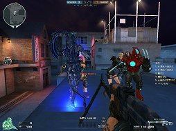 画像ギャラリー No.003のサムネイル画像 / 「クロスファイア」に「ゼノモード」が登場。最強のゴースト「ゼノ」と英雄「コマンダー」の戦いを体験してきた