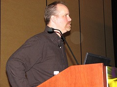 画像ギャラリー No.003のサムネイル画像 / ［GDC 2009＃17］なんのためにボスキャラがいるのか？ 「Left 4 Dead」に見る，プレイヤーをCo-opに誘う仕掛け