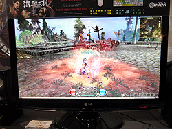 画像ギャラリー No.006のサムネイル画像 / ［G-Star 2011］「熱血江湖2」の移動と戦闘はとにかく爽快。高速ダッシュ，3段ジャンプ，吹き飛ばし攻撃など派手な演出に注目