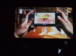 画像ギャラリー No.029のサムネイル画像 / Wi-Fi，3G，左右アナログスティック搭載の次世代PSP「Next Generation Portable」，年末を皮切りに順次発売。「PlayStation Meeting」レポート【実況まとめ版】