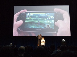 画像ギャラリー No.041のサムネイル画像 / Wi-Fi，3G，左右アナログスティック搭載の次世代PSP「Next Generation Portable」，年末を皮切りに順次発売。「PlayStation Meeting」レポート【実況まとめ版】
