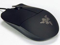 画像ギャラリー No.005のサムネイル画像 / 「SteelSeries Kinzu Optical」ファーストインプレッション。形状と軽さは魅力だが……