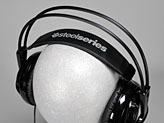 画像ギャラリー No.011のサムネイル画像 / SteelSeries製ヘッドセット「Siberia v2」レビュー。アナログ＆USB接続両対応モデルのトレンドがここで変わる