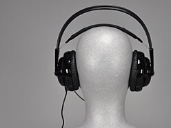 画像ギャラリー No.013のサムネイル画像 / SteelSeries製ヘッドセット「Siberia v2」レビュー。アナログ＆USB接続両対応モデルのトレンドがここで変わる