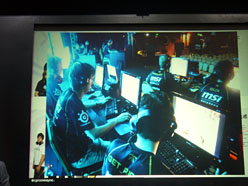 画像ギャラリー No.006のサムネイル画像 / ［TGS 2010］マウスを変えるとゲームが上手くなる？ SteelSeriesが説く「ゲームデバイス導入のススメ」