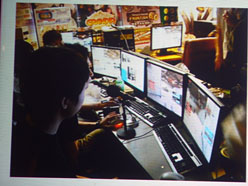 画像ギャラリー No.012のサムネイル画像 / ［TGS 2010］マウスを変えるとゲームが上手くなる？ SteelSeriesが説く「ゲームデバイス導入のススメ」