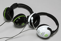 画像ギャラリー No.002のサムネイル画像 / Xbox 360＆PC両対応のヘッドセット「SteelSeries Spectrum」レビュー。配線は面倒だが，品質は投資に見合う