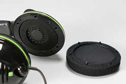 画像ギャラリー No.046のサムネイル画像 / Xbox 360＆PC両対応のヘッドセット「SteelSeries Spectrum」レビュー。配線は面倒だが，品質は投資に見合う