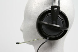 画像ギャラリー No.038のサムネイル画像 / 「SteelSeries Siberia v2 for PS3」レビュー。価格改定で1万5980円が7980円になったPS3用ヘッドセットは買いか