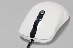 画像ギャラリー No.021のサムネイル画像 / 「SteelSeries Kana」レビュー。サイドボタンのある小型マウスを探しているなら検討に値する