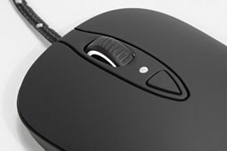 画像ギャラリー No.013のサムネイル画像 / 「SteelSeries Sensei［Raw］」レビュー。Senseiの廉価版は「BlizzardとコラボしていないDiablo III Mouse」だった!?