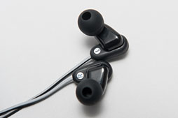 画像ギャラリー No.010のサムネイル画像 / 【PR】「SteelSeries Flux In-Ear」シリーズ2モデル検証レポート。「ゲーマー向けカナル型ヘッドセット」は確かにゲーム向きだった