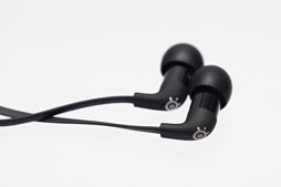 画像ギャラリー No.025のサムネイル画像 / 【PR】「SteelSeries Flux In-Ear」シリーズ2モデル検証レポート。「ゲーマー向けカナル型ヘッドセット」は確かにゲーム向きだった