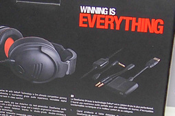 画像ギャラリー No.026のサムネイル画像 / ［TGS 2013］SteelSeries，本当に久々のシリーズ完全新作。今秋発売予定のヘッドセット「Siberia Elite」と「9H」をまじまじとチェックしてみた