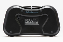 画像ギャラリー No.011のサムネイル画像 / iPhone&iPad専用のワイヤレスゲームパッド「SteelSeries Stratus」レビュー。これはデキがいい