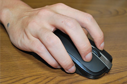 画像ギャラリー No.054のサムネイル画像 / SteelSeriesのワイヤレスマウス「Sensei Wireless」レビュー。ケーブルから解放された“先生”の実力を探る