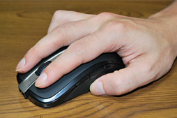 画像ギャラリー No.057のサムネイル画像 / SteelSeriesのワイヤレスマウス「Sensei Wireless」レビュー。ケーブルから解放された“先生”の実力を探る