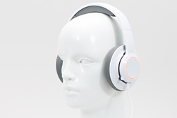 画像ギャラリー No.025のサムネイル画像 / 【PR】ゲーマー向けヘッドセット「SteelSeries Siberia v3」を試す。PCにゲーム機，モバイルに対応の新世代モデルは，新しい鉄板だ
