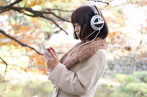 画像ギャラリー No.030のサムネイル画像 / 【PR】ゲーマー向けヘッドセット「SteelSeries Siberia v3」を試す。PCにゲーム機，モバイルに対応の新世代モデルは，新しい鉄板だ