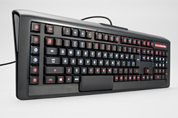 画像ギャラリー No.020のサムネイル画像 / SteelSeries製キーボード「Apex M800」レビュー。独自のメカニカルキースイッチ「QS1」は,ゲームプレイに何をもたらすか