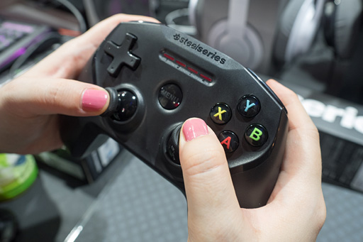 画像ギャラリー No.005のサムネイル画像 / HW短評:SteelSeries「Nimbus」(1)iOS向け新型ゲームパッドのハードウェアを概観してみた