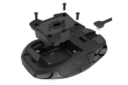 画像ギャラリー No.004のサムネイル画像 / SteelSeries，ハイエンドのゲーマー向けマウス「Rival 700」。振動機能と有機ELサイドパネル搭載で，センサーなどの交換にも対応