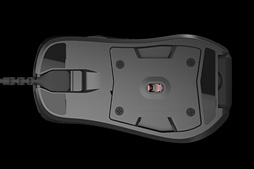 画像ギャラリー No.008のサムネイル画像 / SteelSeries，ハイエンドのゲーマー向けマウス「Rival 700」。振動機能と有機ELサイドパネル搭載で，センサーなどの交換にも対応