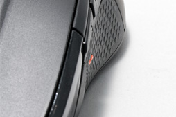 画像ギャラリー No.018のサムネイル画像 / 振動するゲーマー向けワイヤードマウス「SteelSeries Rival 700」ファーストインプレッション