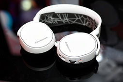 画像ギャラリー No.015のサムネイル画像 / SteelSeries，ゲーマー向けヘッドセット新製品「Arctis」を発表。出力品質もマイクもデザインも同じで3モデル展開