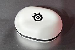 画像ギャラリー No.005のサムネイル画像 / 防水＆低遅延の完全ワイヤレスイヤフォン「Arctis GameBuds」と新キーボード「Apex Pro Gen 3」をSteelSeriesが初公開［TGS2024］